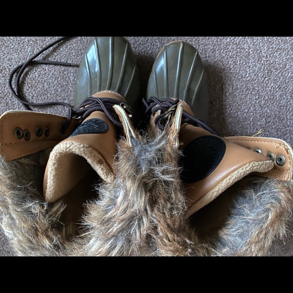 Attic Plunge Duck Boots - Picture 4 of 4